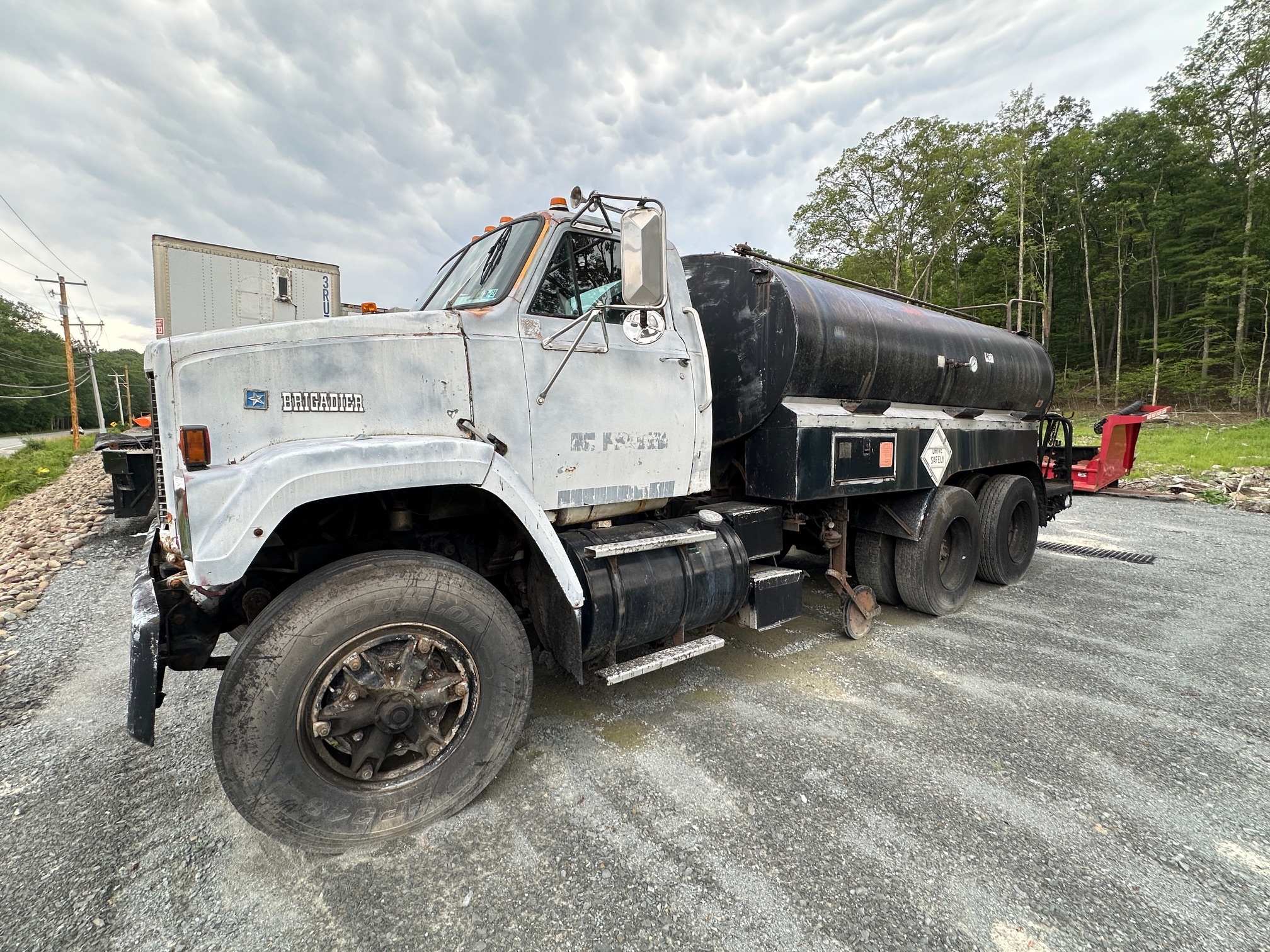 1988 WHITE/GMC 9500 in Hawley, PA