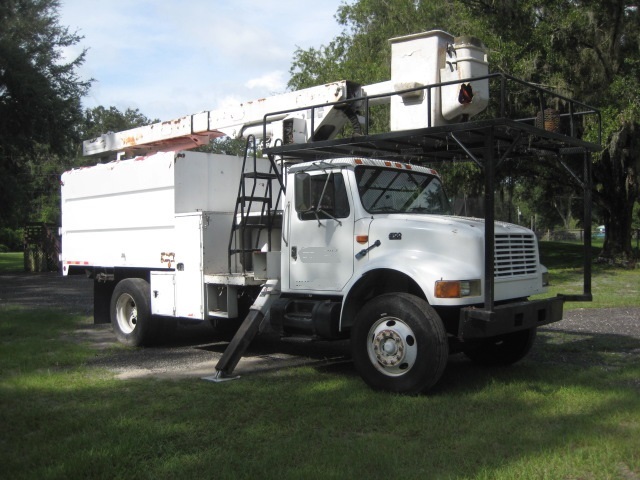 1999 INTERNATIONAL 4700 in Plant City, FL