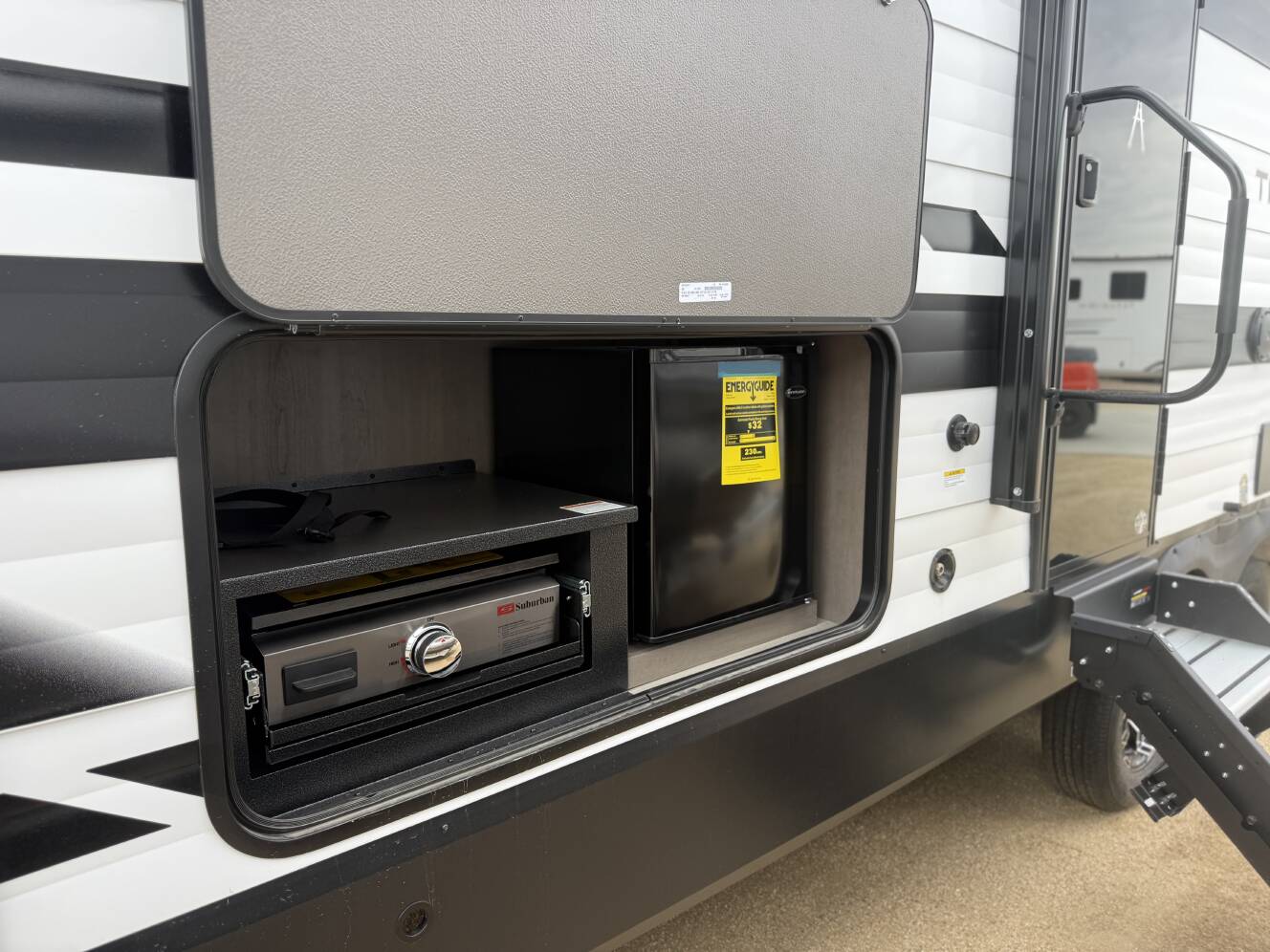 A photo of this 2026 Grand Design Transcend 325BHT 325BHT