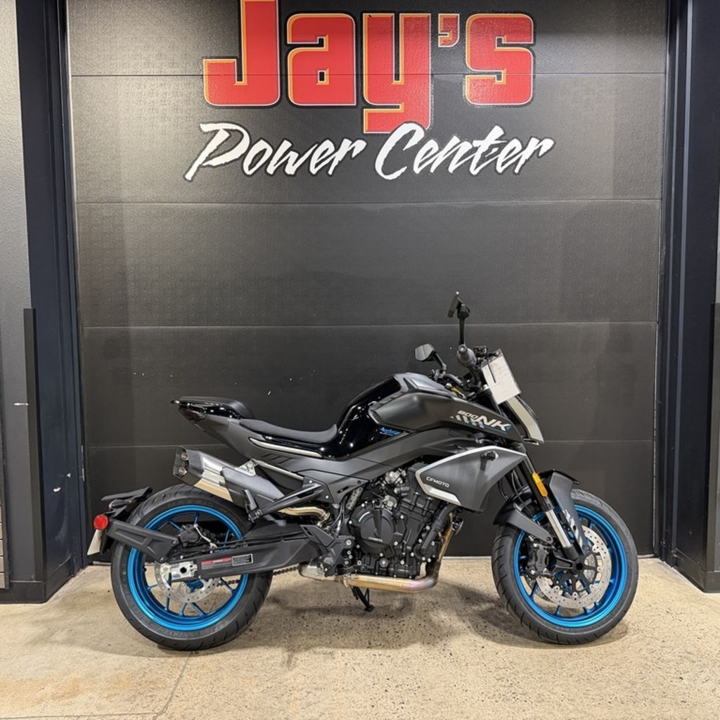 2026 CFMOTO 800NK NK in Reedsburg, WI