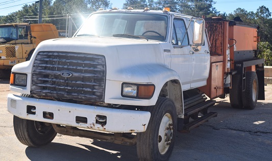 1998 FORD L7000 in Pensacola, FL