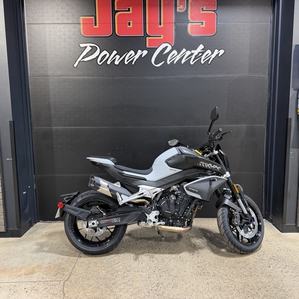 2026 CFMOTO 800NK NK in Reedsburg, WI