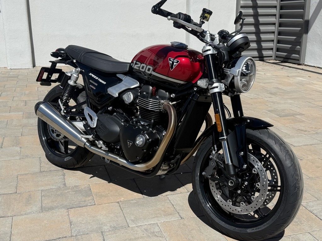 2026 Triumph Speed Twin 1200 Carnival Red/Sapphire Black in Reno, NV