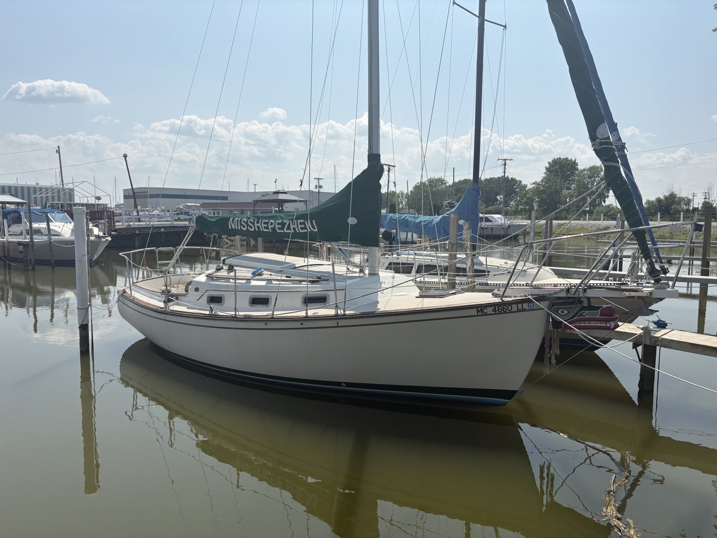 1983 Island Packet in la salle MI