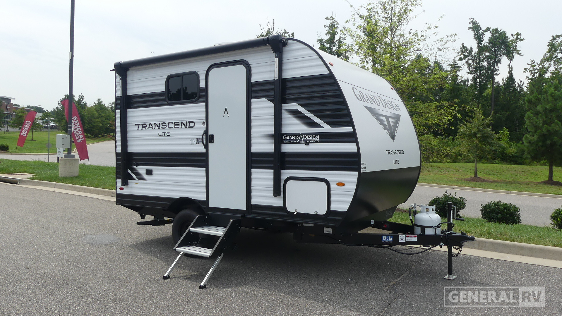 2027 Grand Design Transcend Lite 121RBL RV