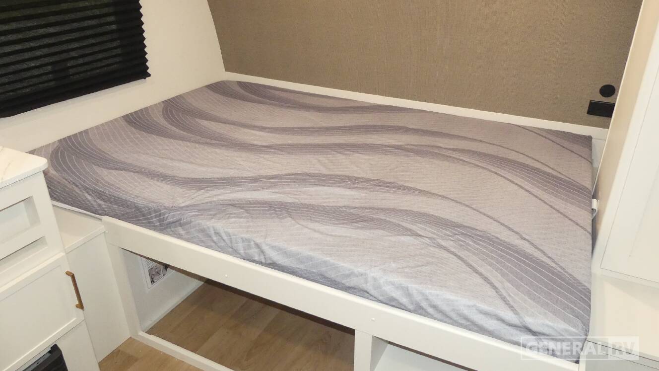 A photo of this 2027 Grand Design Transcend Lite 121RBL