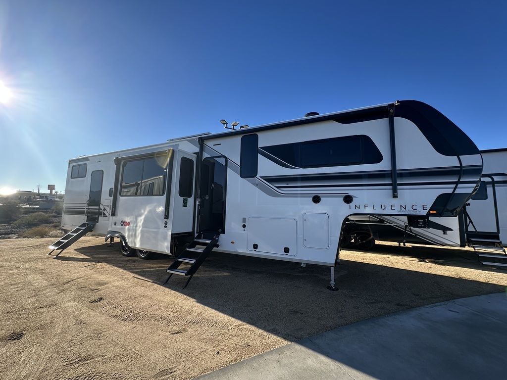 2026 Grand Design Influence 3904BH 3904BH RV