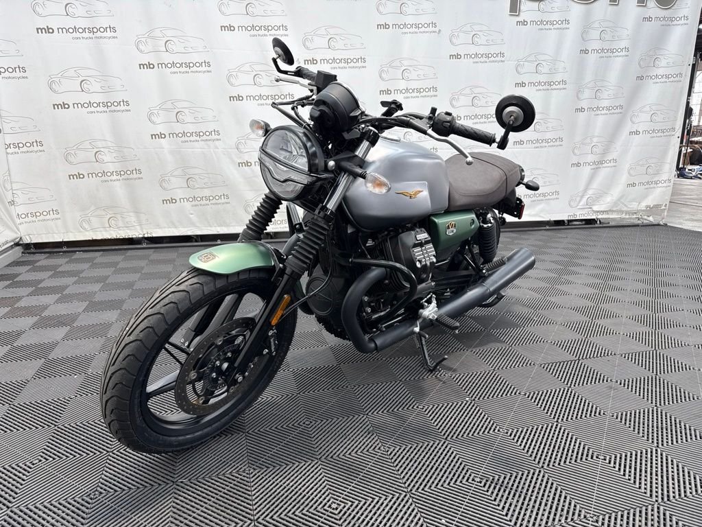 2022 Moto Guzzi V7 in Asbury Park, NJ