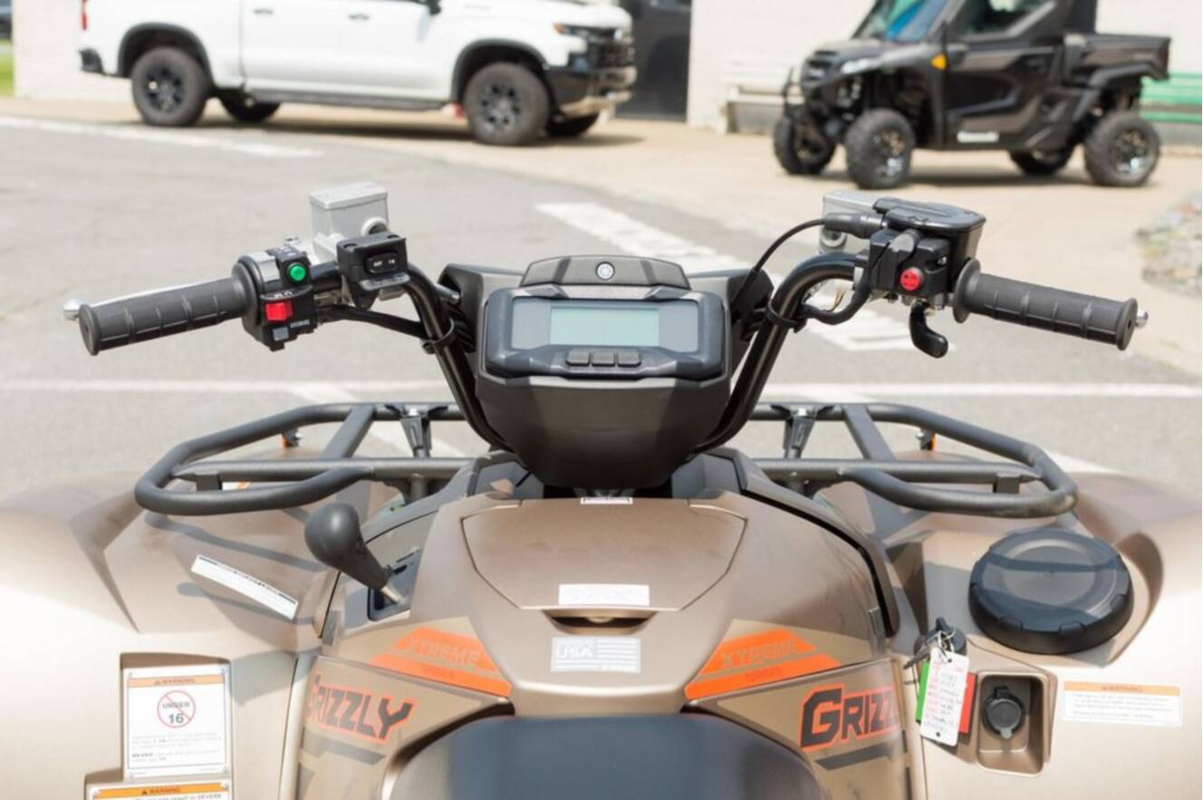 A photo of this 2027 Yamaha GRIZZLY EPS XT-R