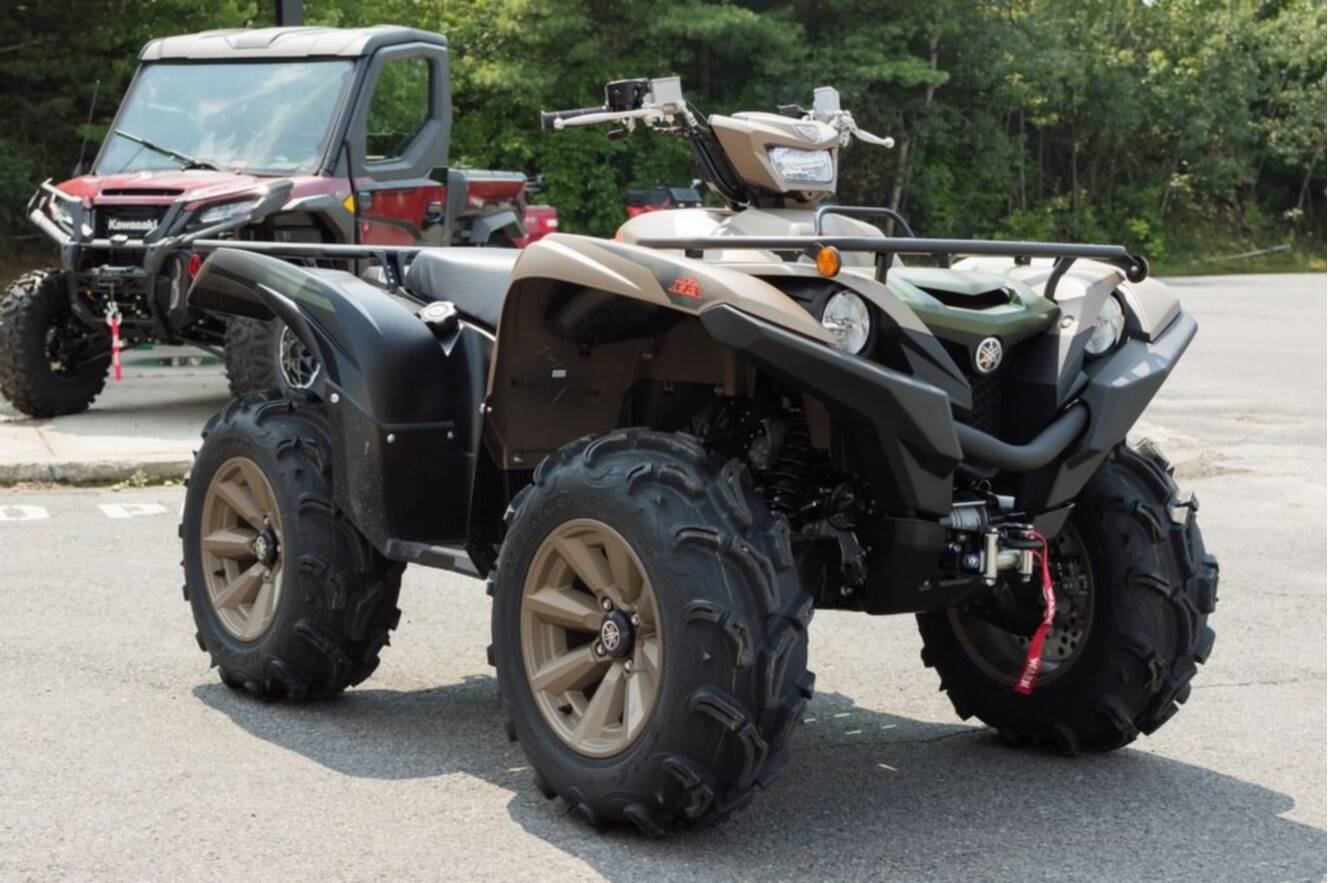 A photo of this 2027 Yamaha GRIZZLY EPS XT-R