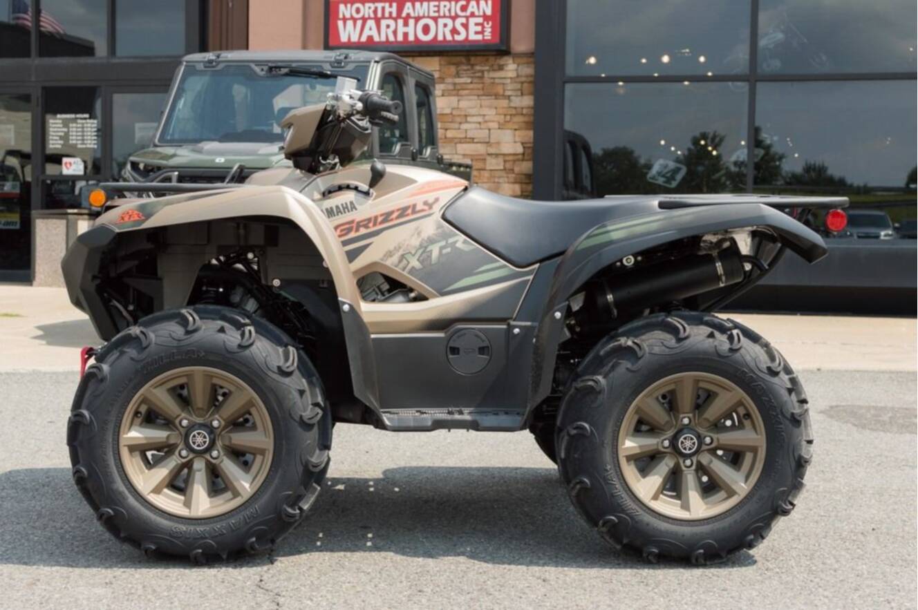 A photo of this 2027 Yamaha GRIZZLY EPS XT-R