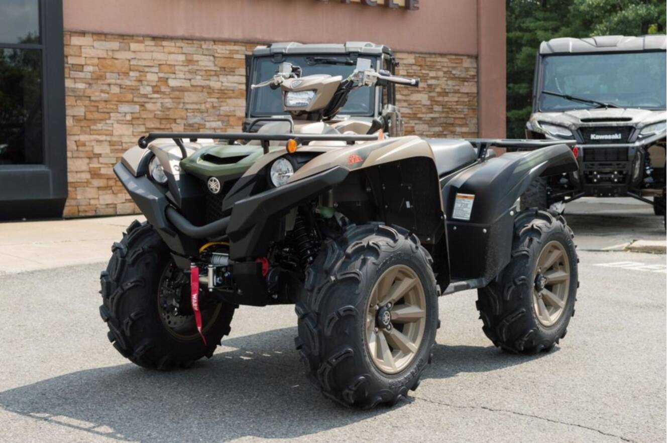 A photo of this 2027 Yamaha GRIZZLY EPS XT-R