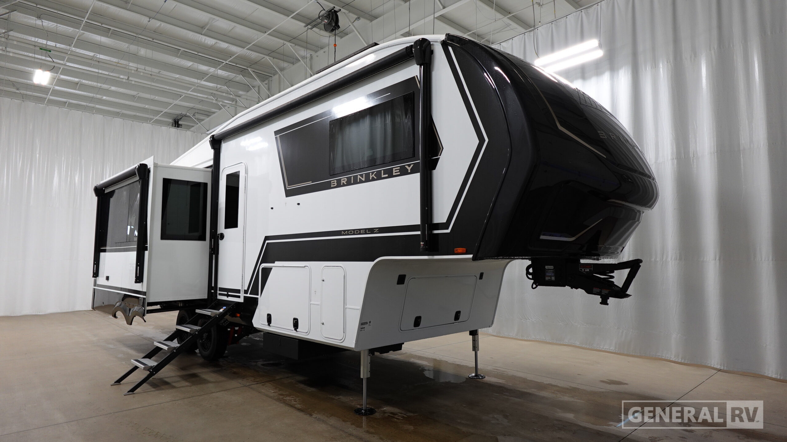 2027 Brinkley MODEL Z 2700 in birch run MI