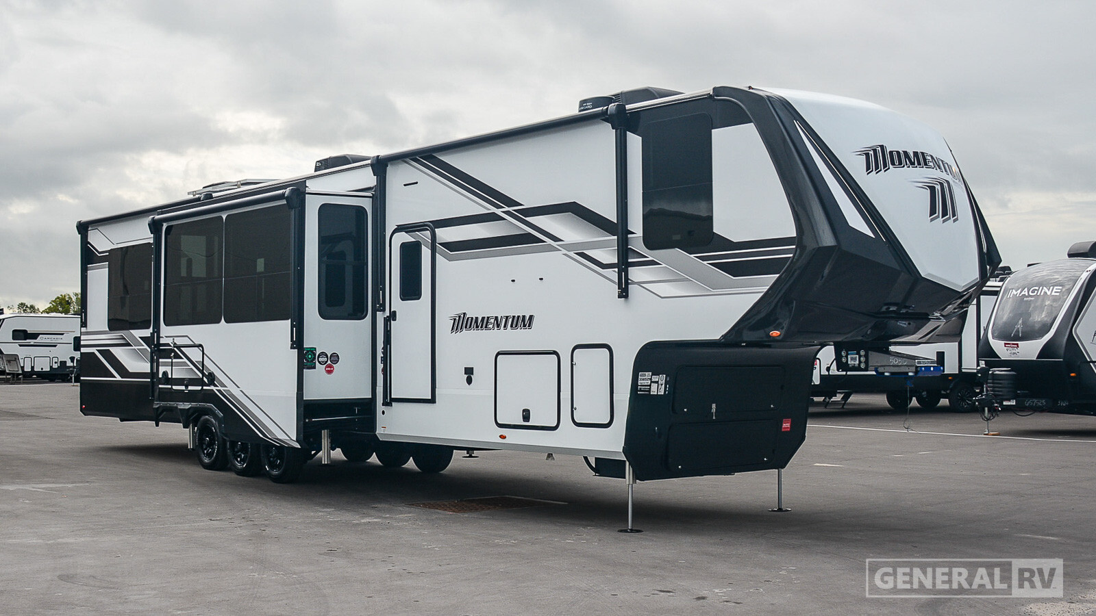 2026 Grand Design MOMENTUM 395MT in winter garden FL