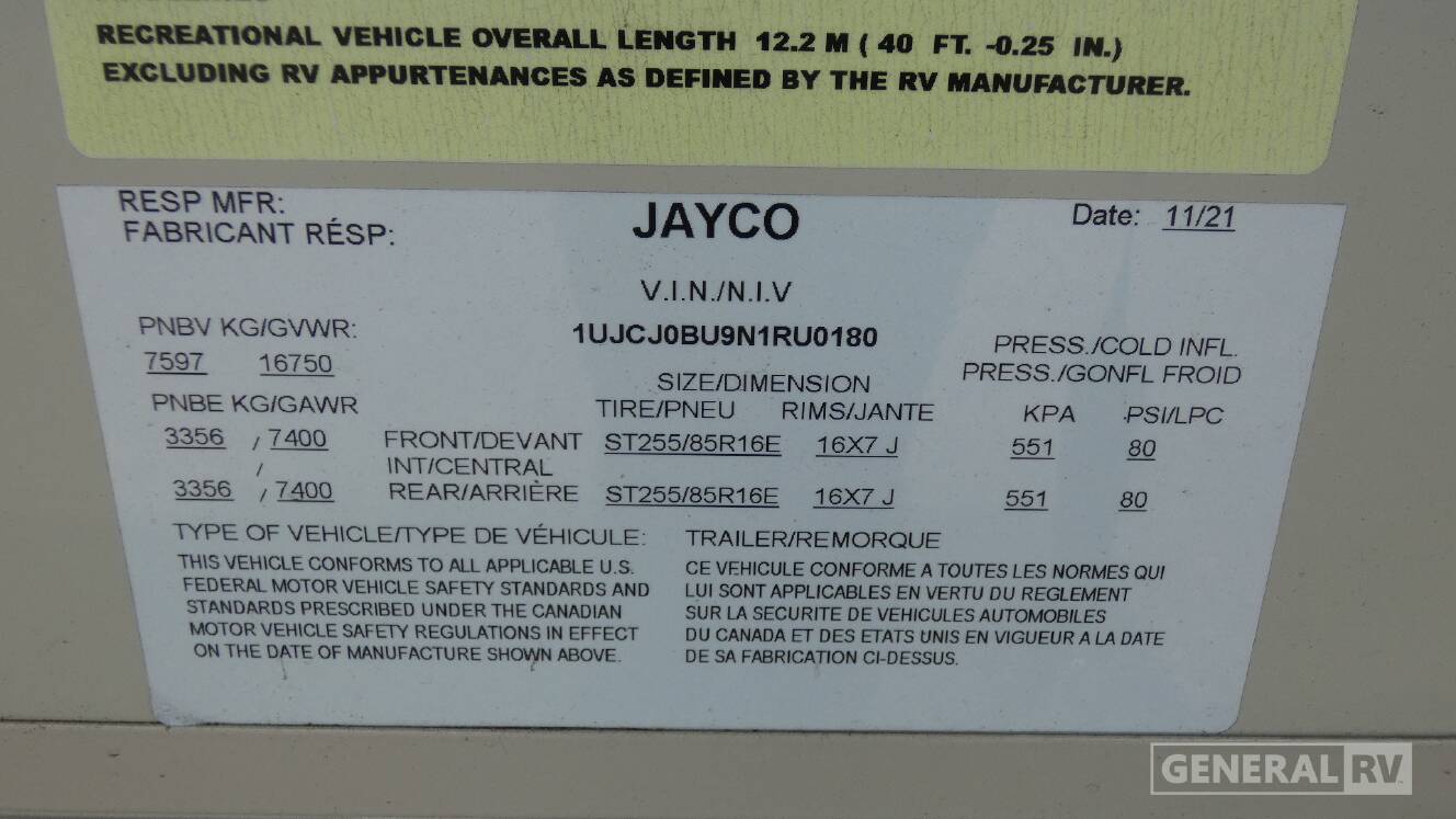 A photo of this 2022 Jayco PINNACLE 36SSWS