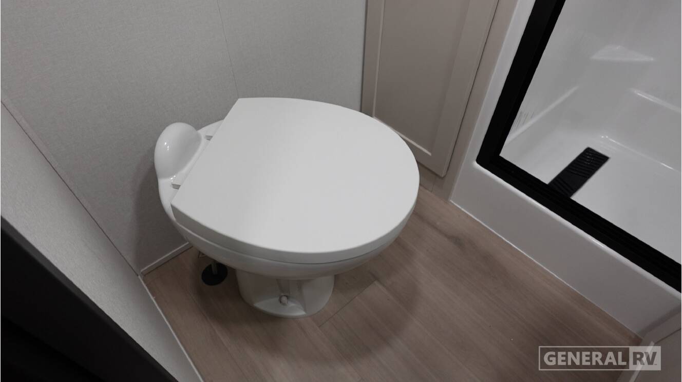 A photo of this 2026 Grand Design MOMENTUM 395MT