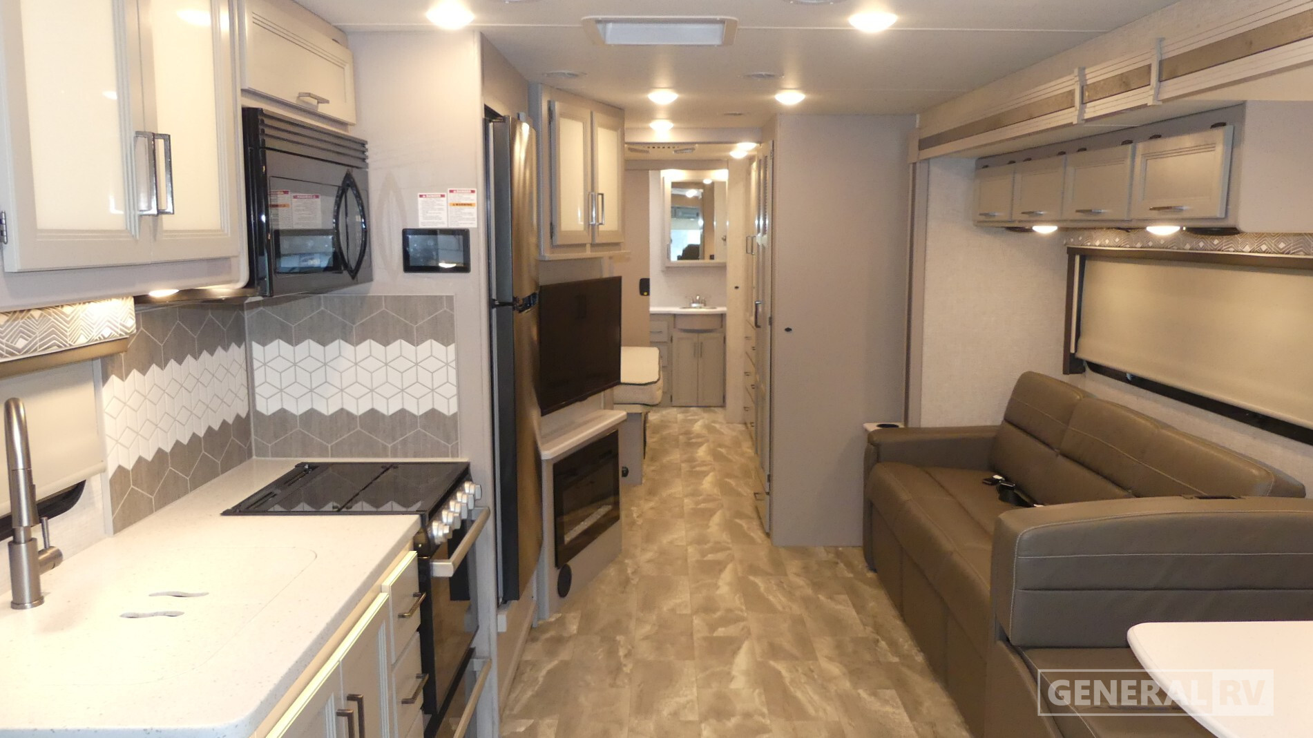 2023 Thor Motor Coach WINDSPORT 35M in ashland VA