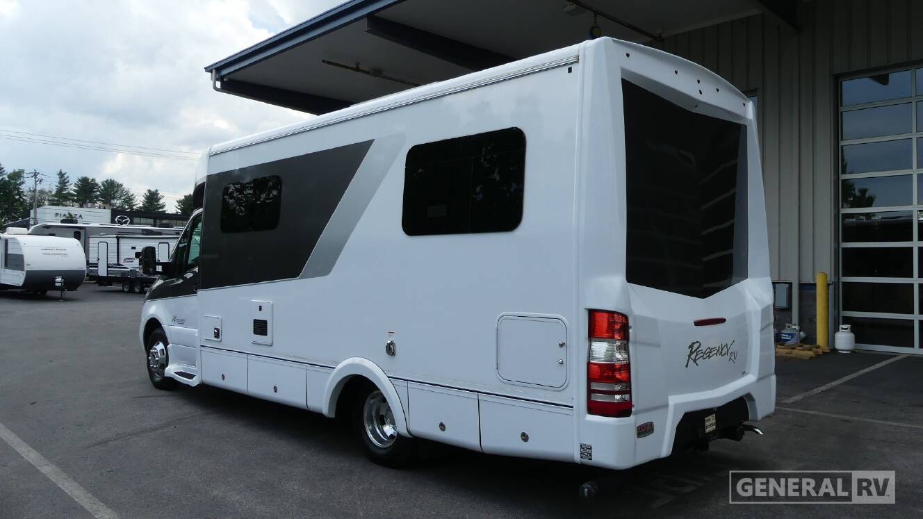 A photo of this 2020 Regency ULTRA BROUGHAM 25TB