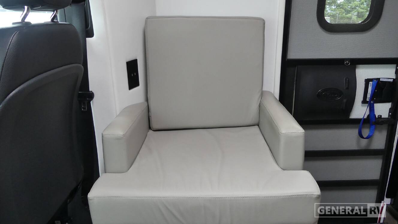 A photo of this 2020 Regency ULTRA BROUGHAM 25TB
