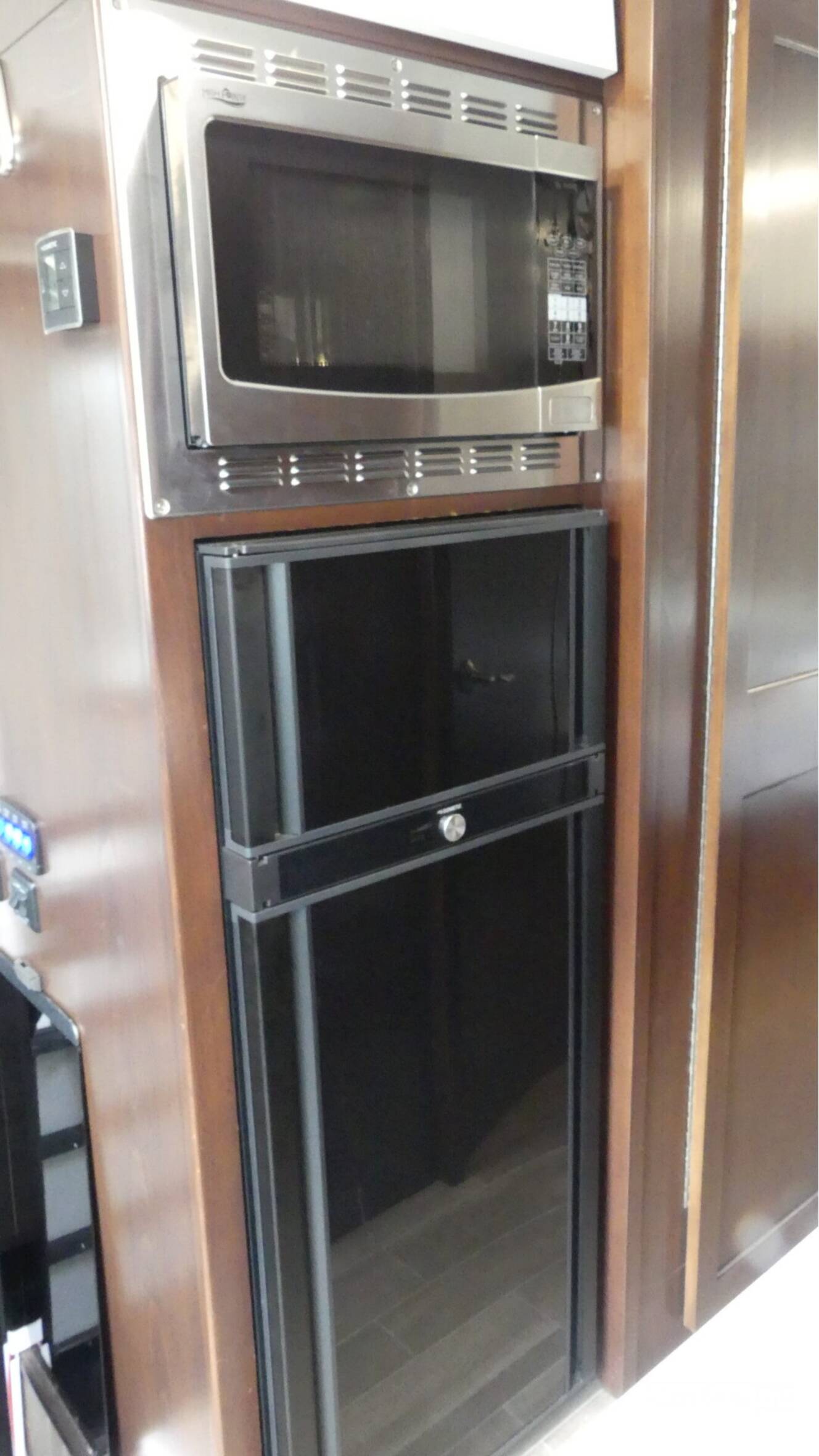 A photo of this 2020 Regency ULTRA BROUGHAM 25TB