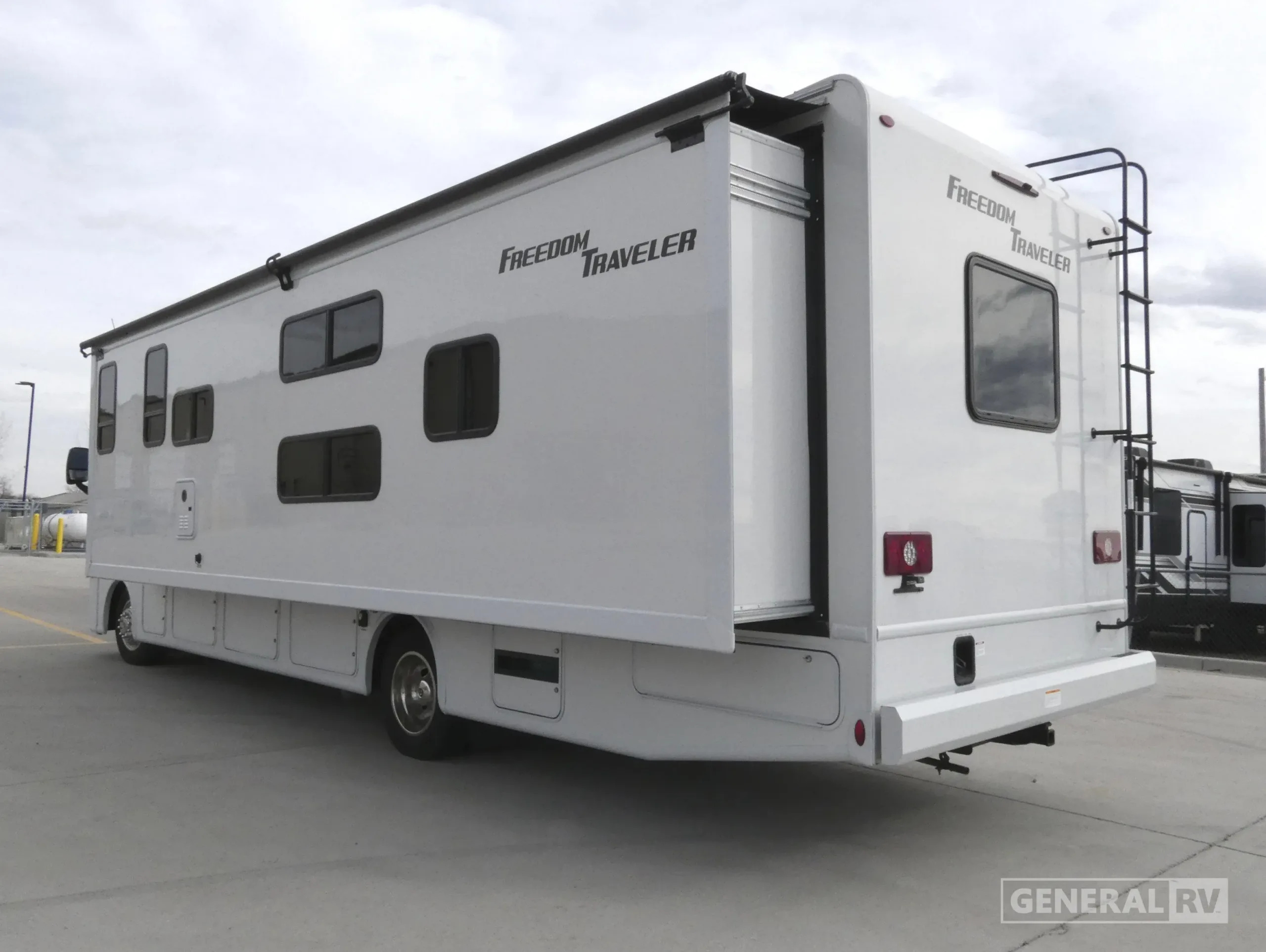 2024 Thor Motor Coach FREEDOM TRAVELER A32 in longmont CO