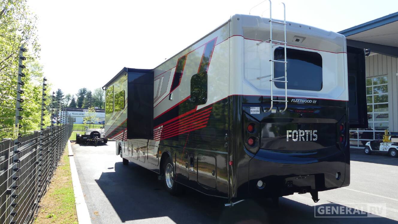 A photo of this 2026 Fleetwood FORTIS 34MB