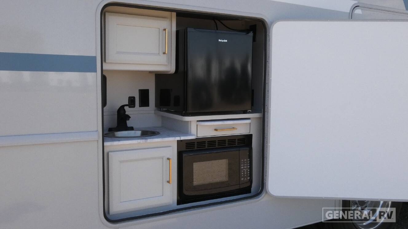 A photo of this 2026 Fleetwood FLAIR 29M