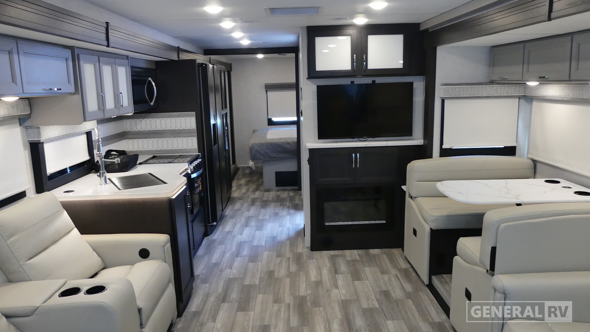 2026 Thor Motor Coach LUMINATE CC35 in fort pierce FL