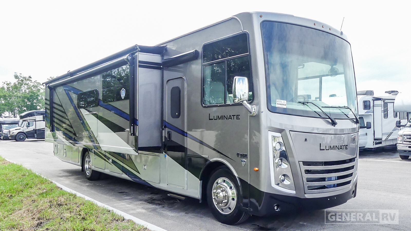 2026 Thor Motor Coach LUMINATE HH36 in winter garden FL