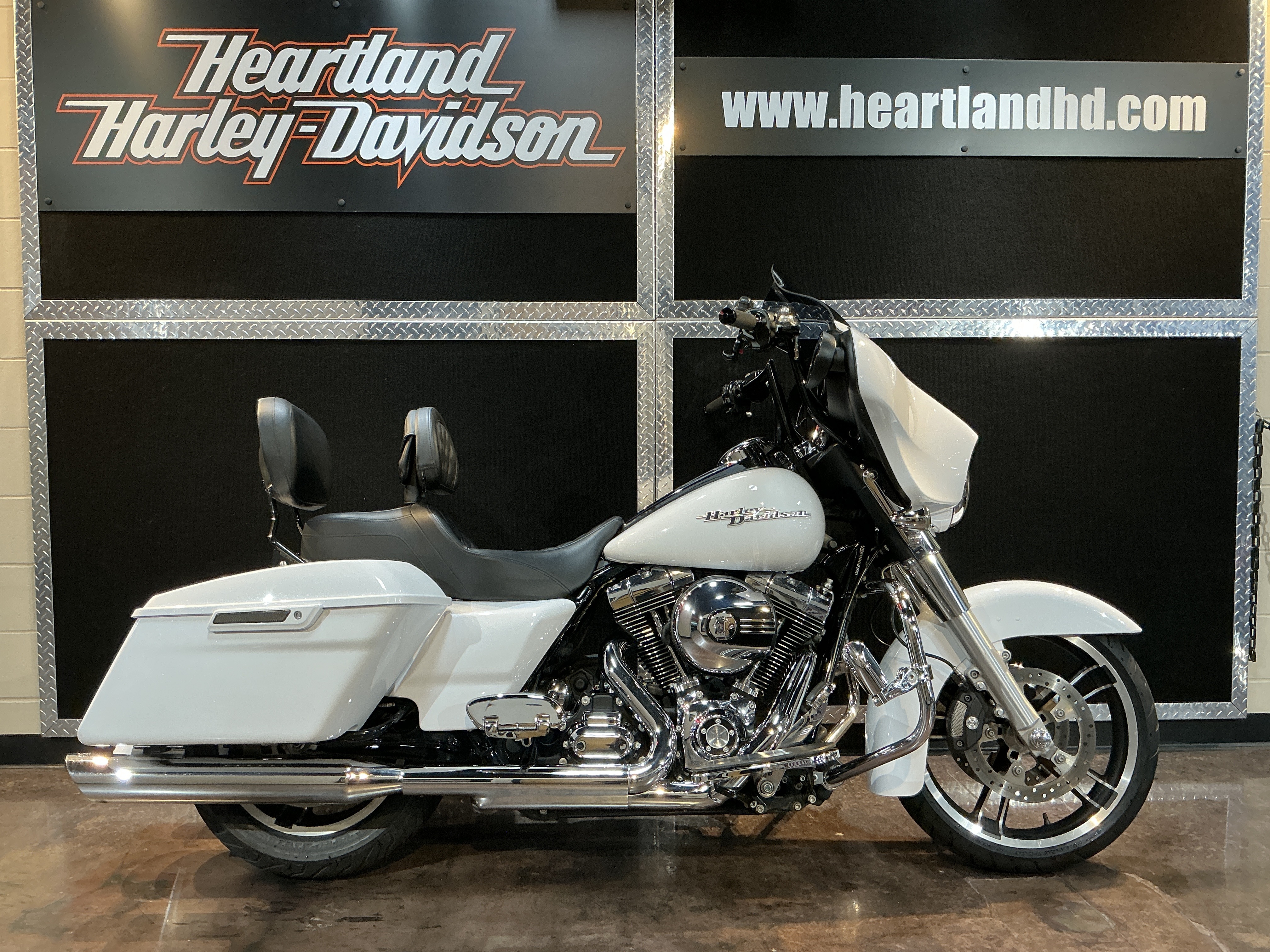 2016 Harley-Davidson Street Glide® in Burlington, IA