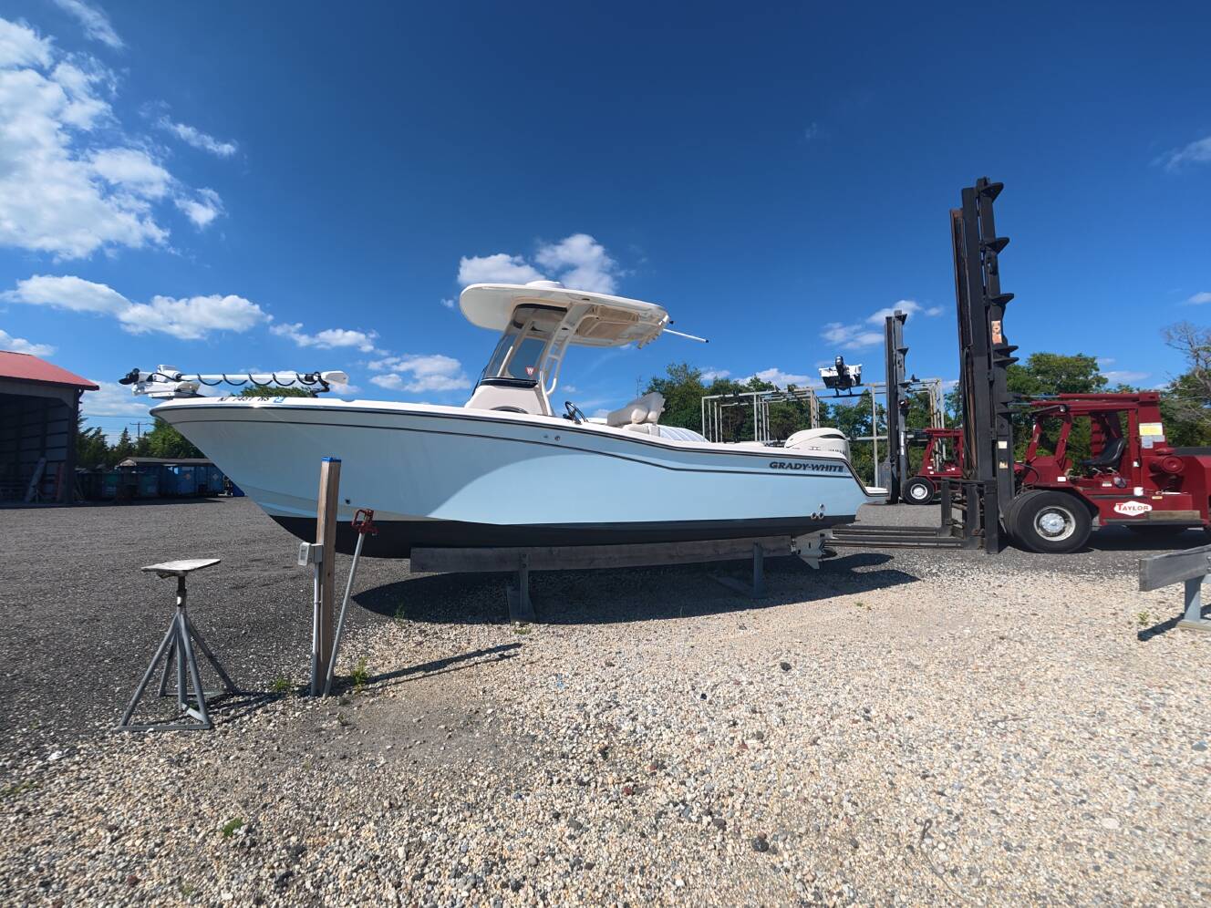 A photo of this 2025 Grady-White Fisherman 236