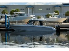 Boston Whaler 350 Realm Review image