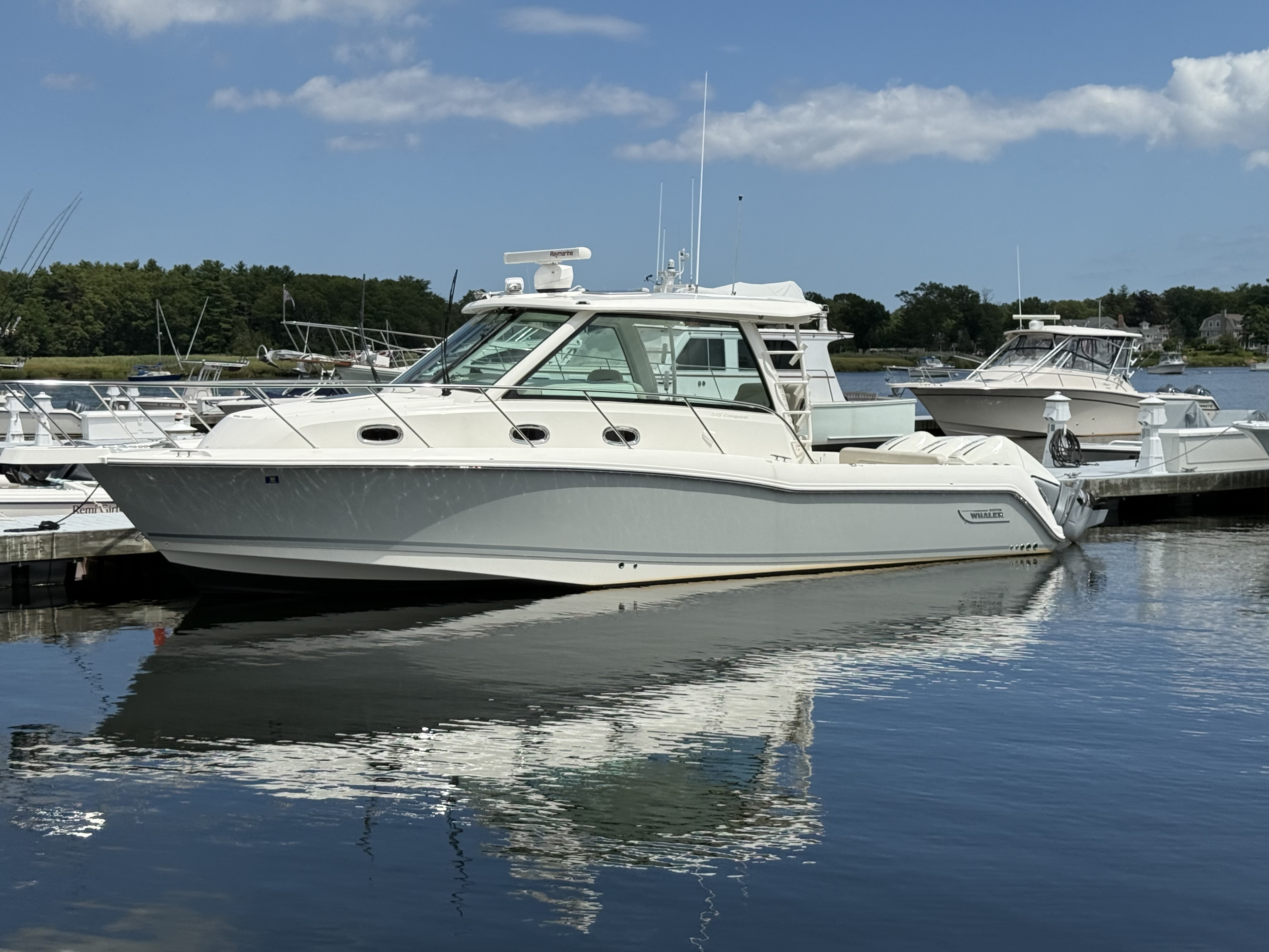 2022 Boston Whaler 345 CONQUEST in quincy MA