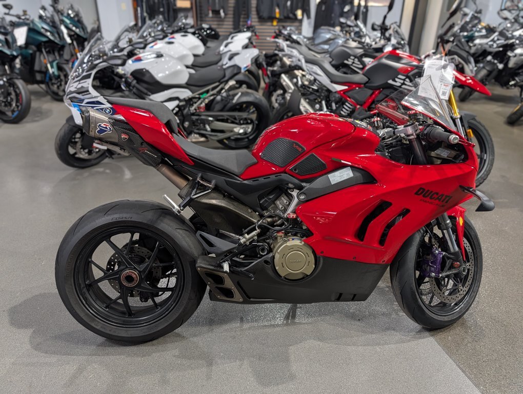 2022 Ducati PANIGALE V4 V4 in Greensboro, NC