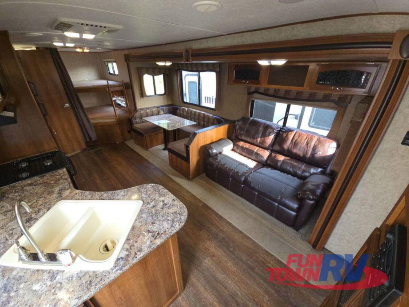 A photo of this 2016 Prime Time Rv Avenger 28DBS