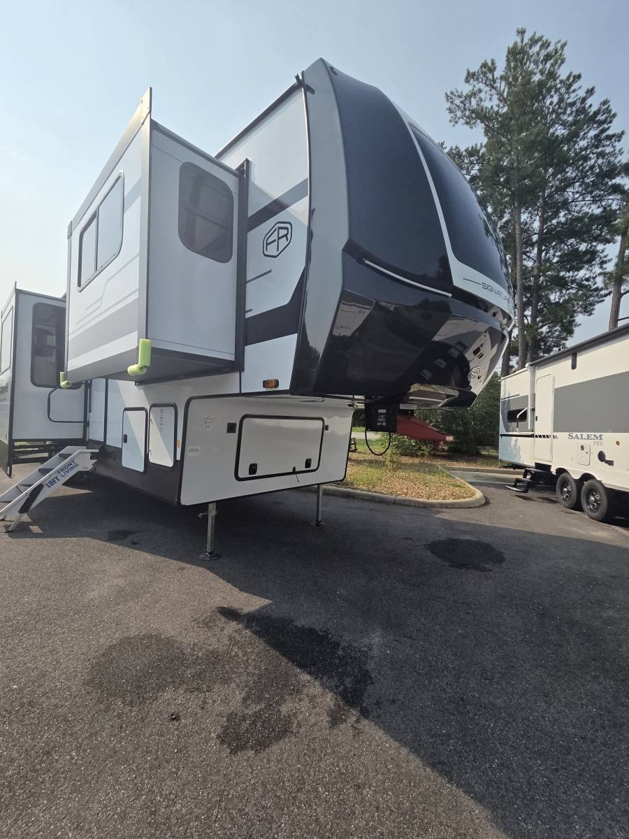 2027 Forest River Sandpiper 3990FL in carrollton VA