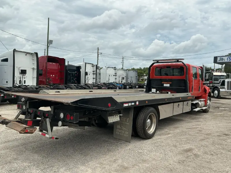 2025 International MV 607