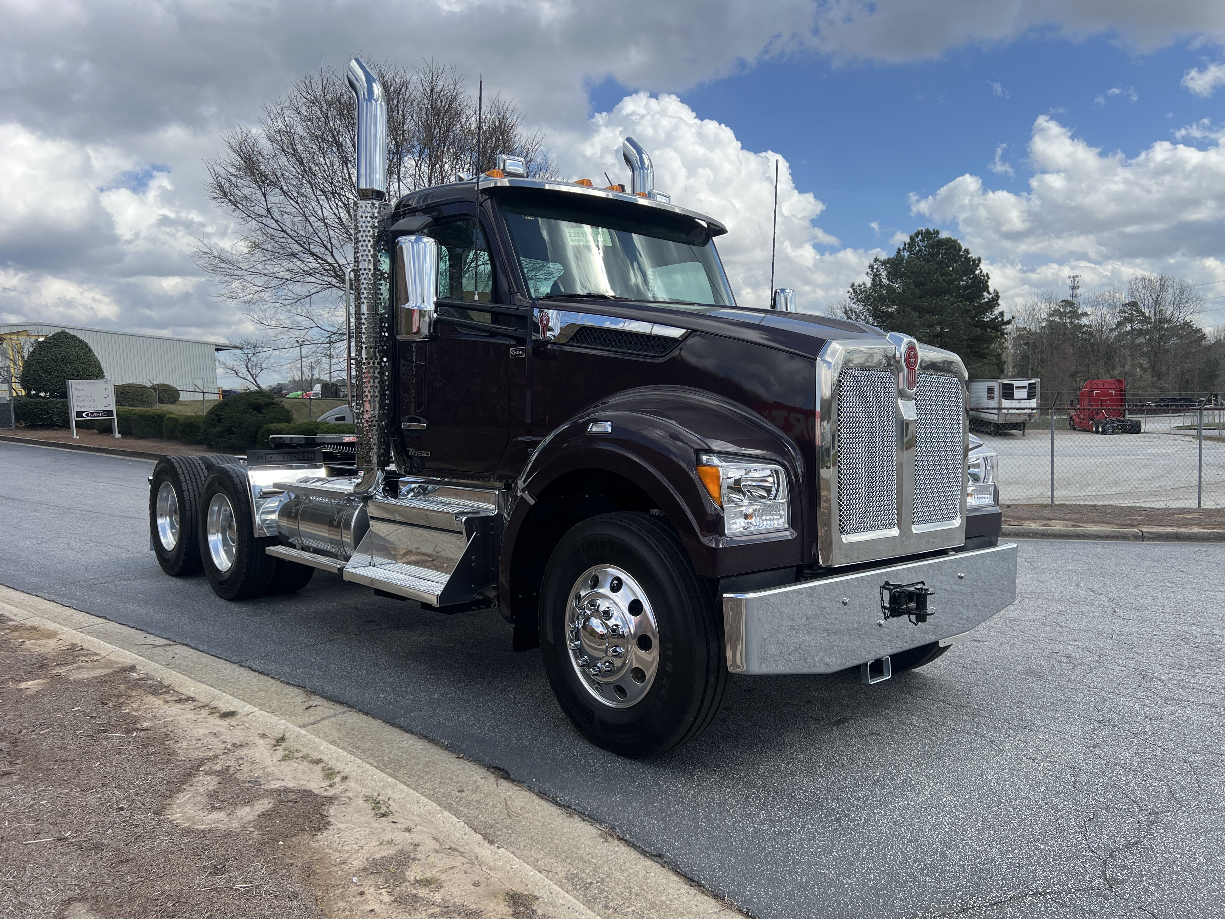 2027 KENWORTH T880S PH in Port Wentworth, GA