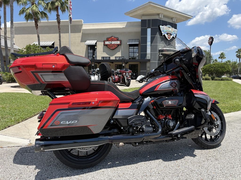 2026 Harley-Davidson® FLHXLSE - CVO Street Glide® Limited CVO LIMITED in Baymeadows Jacksonville, FL