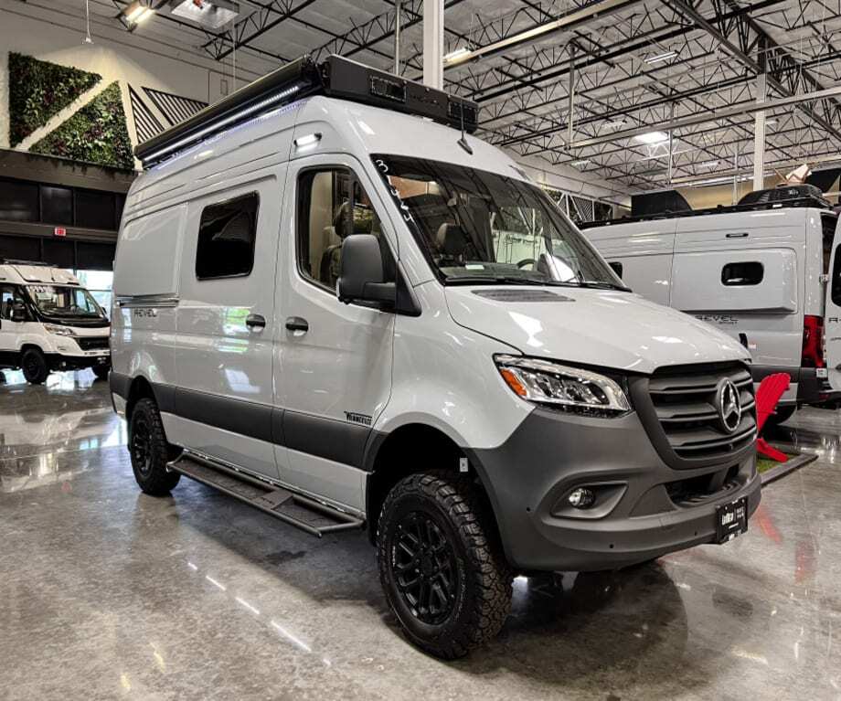 2027 Winnebago REVEL BMB44E-2.5-1 in west sacramento CA