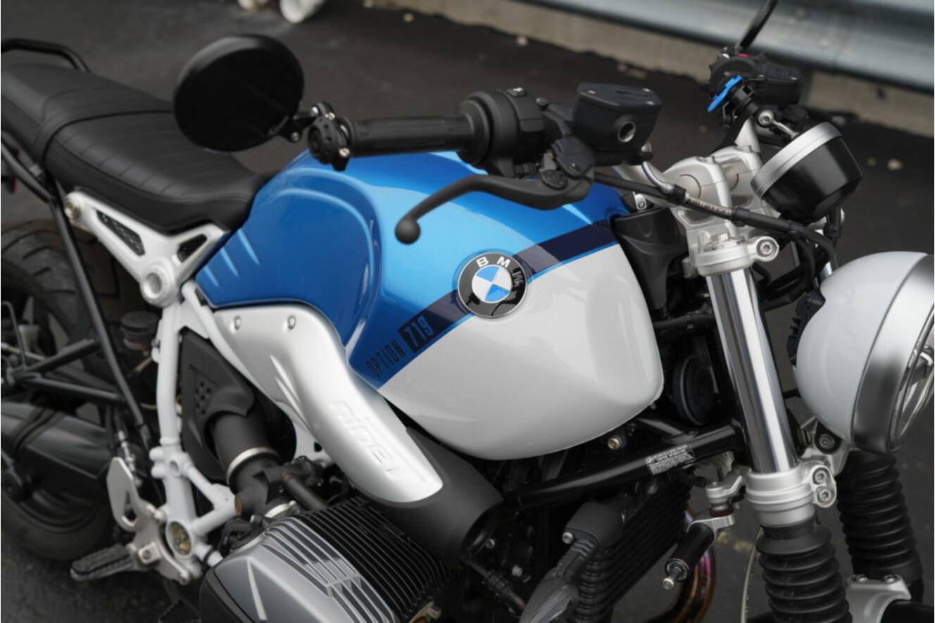 A photo of this 2021 BMW R nineT Scrambler 719 Cosmic Blue Metallic/Light White