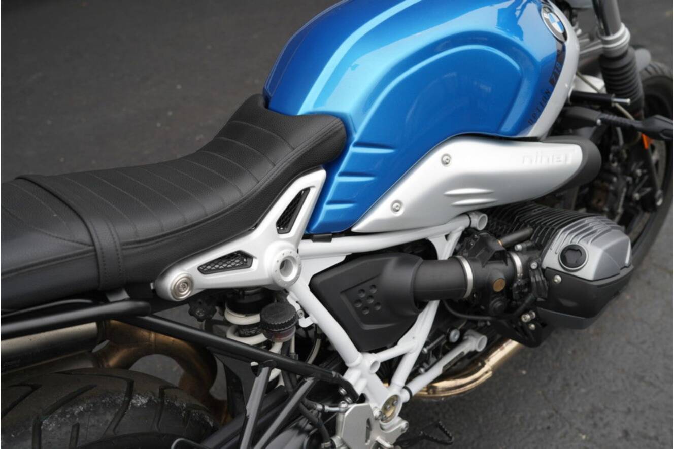 A photo of this 2021 BMW R nineT Scrambler 719 Cosmic Blue Metallic/Light White
