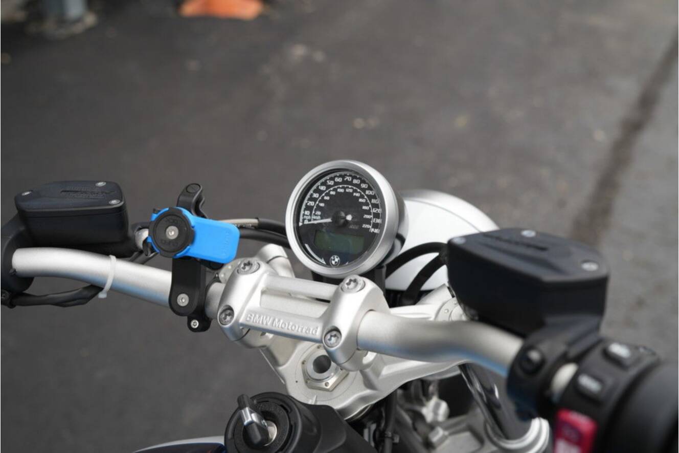 A photo of this 2021 BMW R nineT Scrambler 719 Cosmic Blue Metallic/Light White