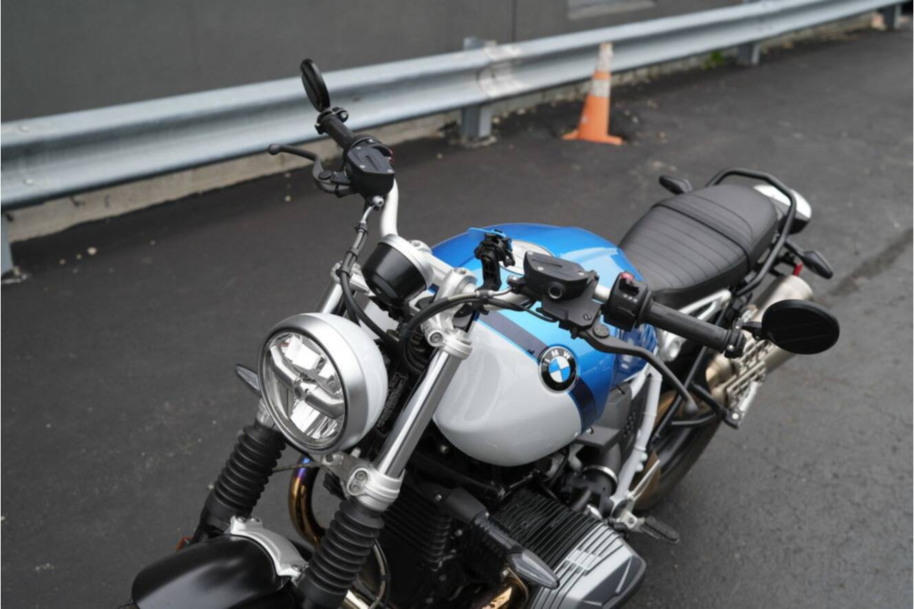 A photo of this 2021 BMW R nineT Scrambler 719 Cosmic Blue Metallic/Light White