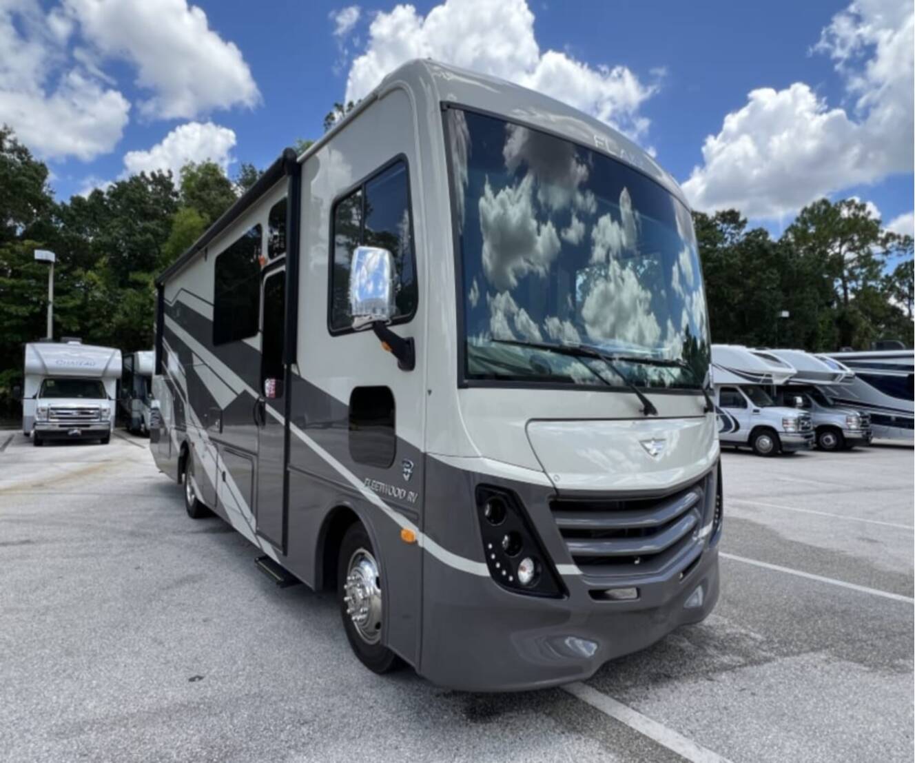A photo of this 2027 Fleetwood FLAIR 29M