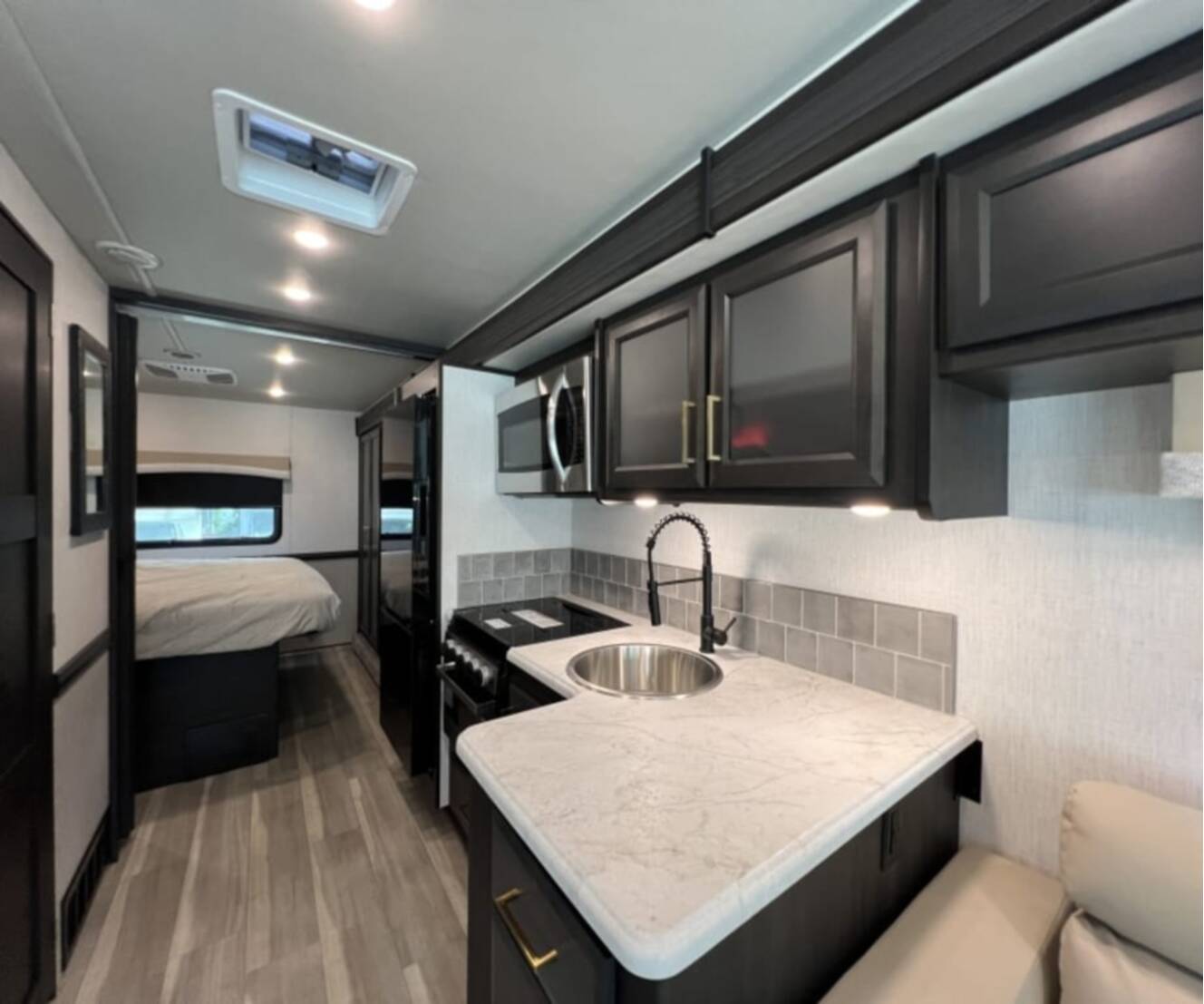 A photo of this 2027 Fleetwood FLAIR 29M