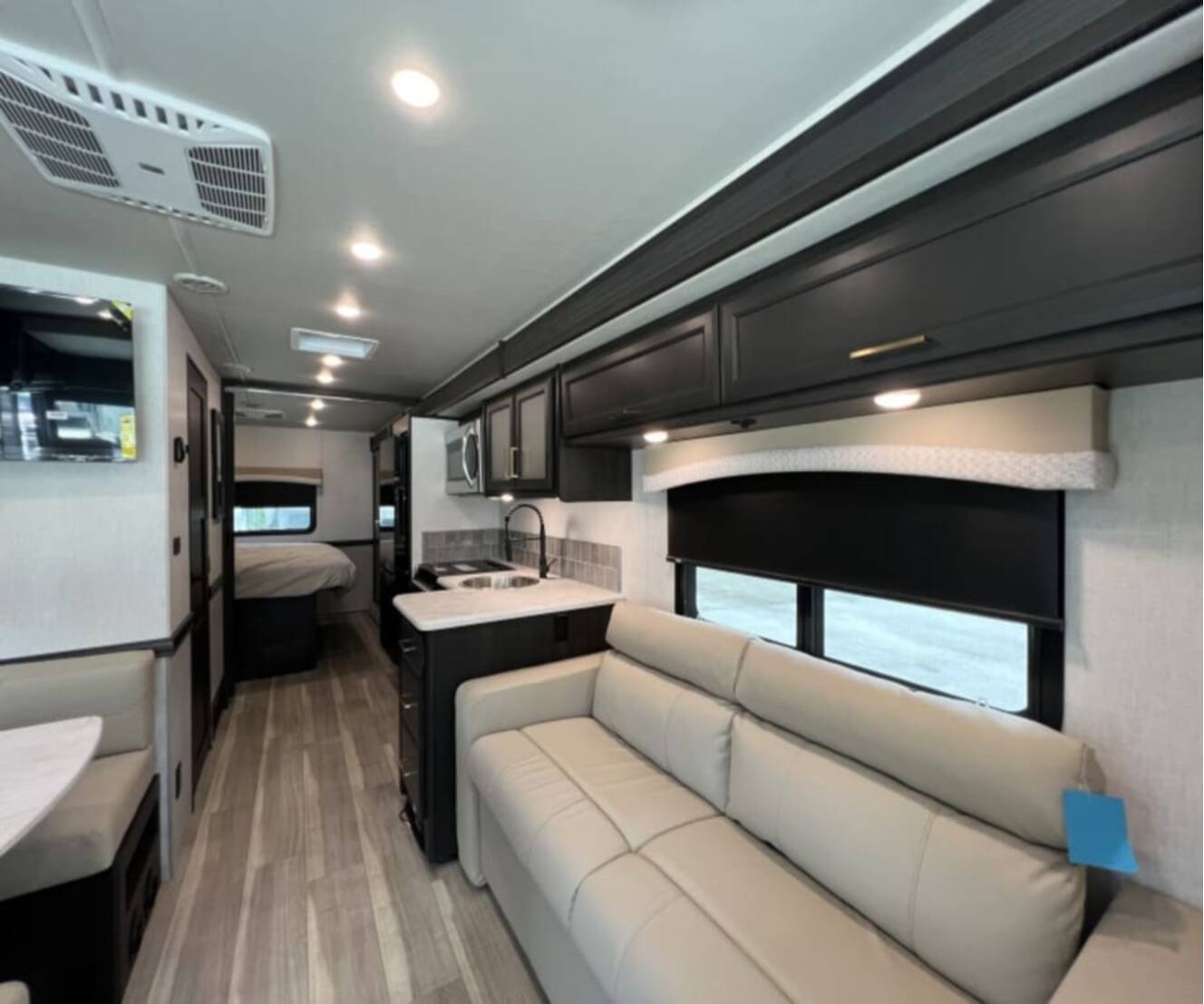 A photo of this 2027 Fleetwood FLAIR 29M