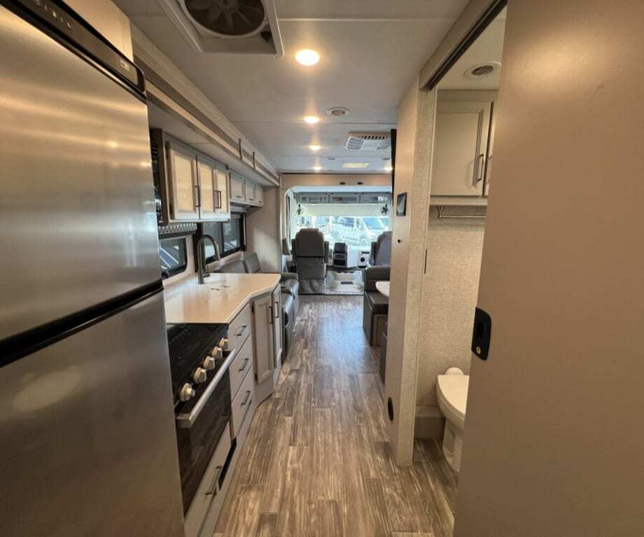 2023 Thor Motor Coach HURRICANE 29M in san diego CA
