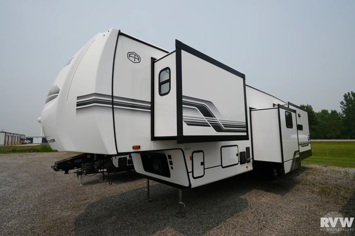 2027 Forest River Sabre 36FLX in lakeview OH