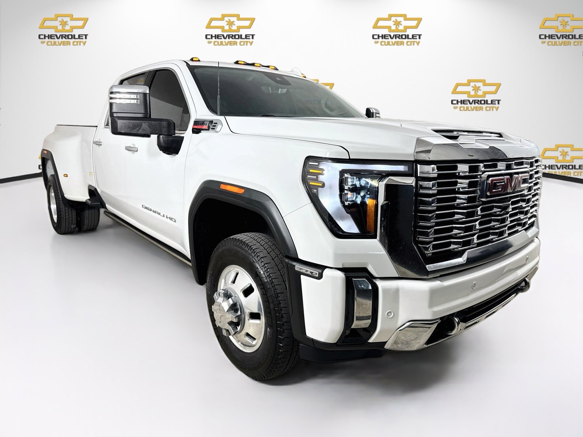 2024 GMC SIERRA in Culver City, CA